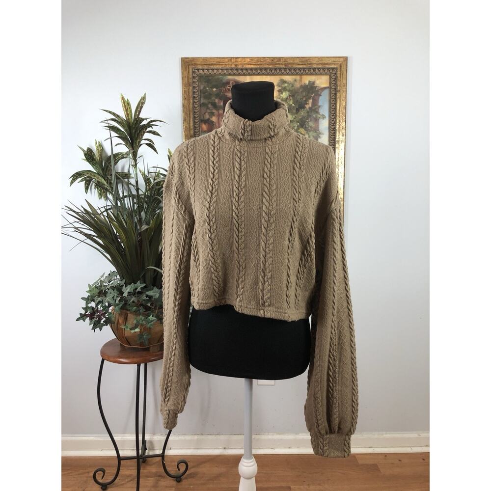 SHEIN Women Sweater 8/10 Cropped Tan Long Sleeve Pullover Knit Y2K Minimalist